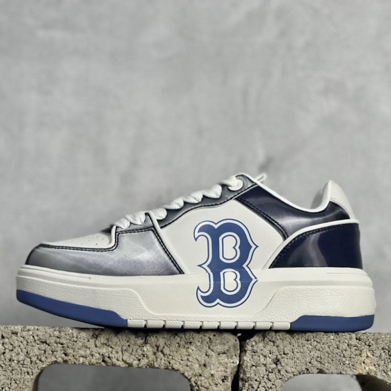 G*u*i casual shoes